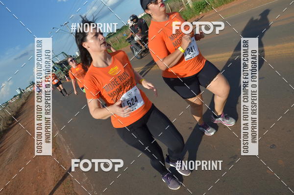 Buy your photos of the event1 Beer Run Expo guas on Fotop