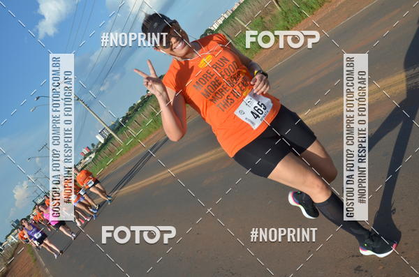 Buy your photos of the event1 Beer Run Expo guas on Fotop