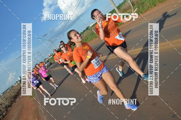 Buy your photos of the event1 Beer Run Expo guas on Fotop