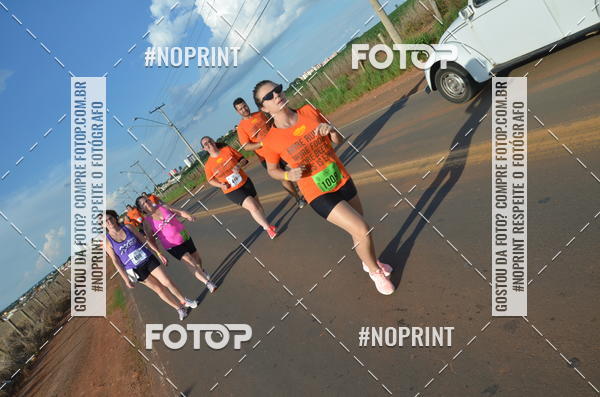 Buy your photos of the event1 Beer Run Expo guas on Fotop