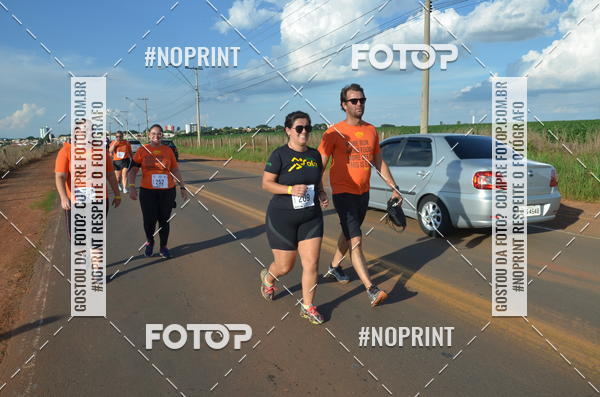 Buy your photos of the event1 Beer Run Expo guas on Fotop