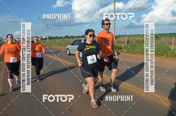 Buy your photos of the event1 Beer Run Expo guas on Fotop