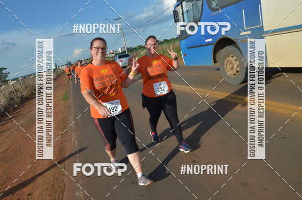 Buy your photos of the event1 Beer Run Expo guas on Fotop