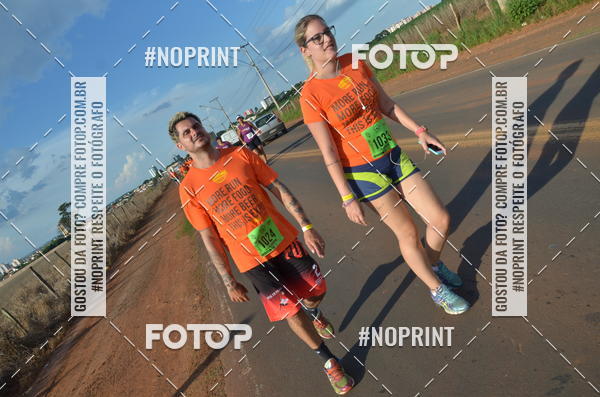 Buy your photos of the event1 Beer Run Expo guas on Fotop