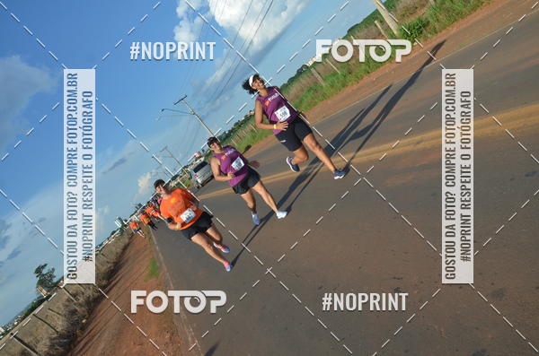 Buy your photos of the event1 Beer Run Expo guas on Fotop