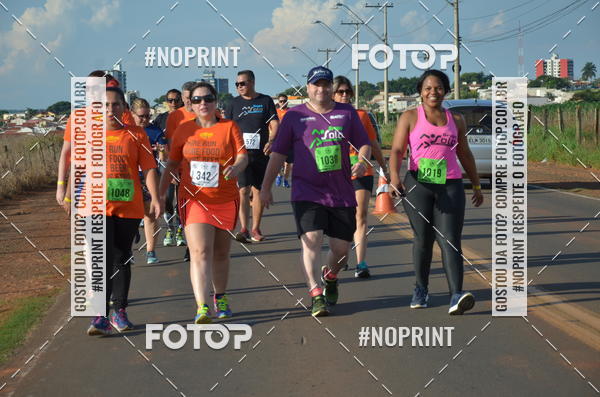 Buy your photos of the event1 Beer Run Expo guas on Fotop
