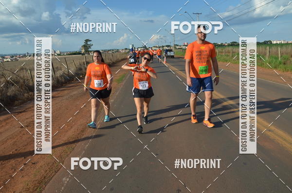 Buy your photos of the event1 Beer Run Expo guas on Fotop