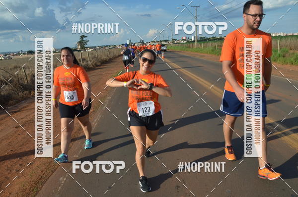 Buy your photos of the event1 Beer Run Expo guas on Fotop