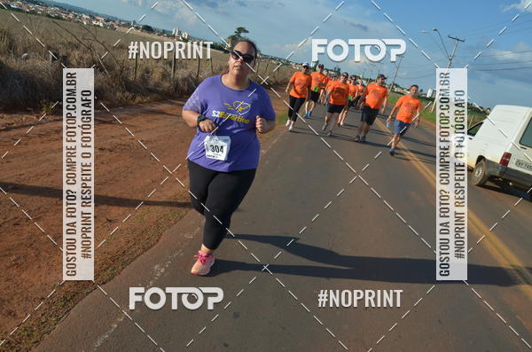 Buy your photos of the event1 Beer Run Expo guas on Fotop