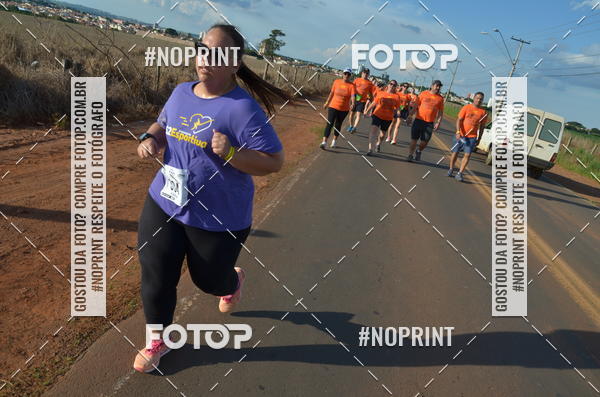 Buy your photos of the event1 Beer Run Expo guas on Fotop