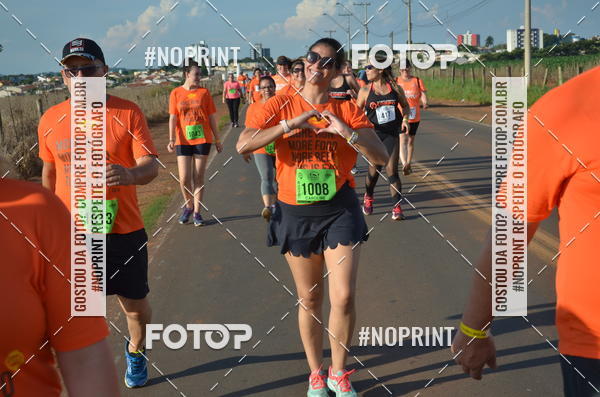 Buy your photos of the event1 Beer Run Expo guas on Fotop