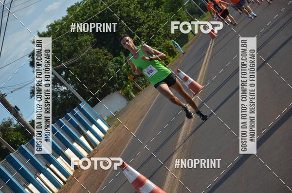 Buy your photos of the event1 Beer Run Expo guas on Fotop