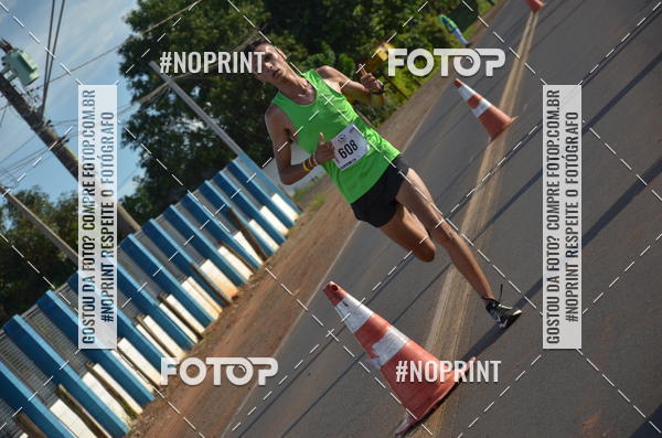 Buy your photos of the event1 Beer Run Expo guas on Fotop