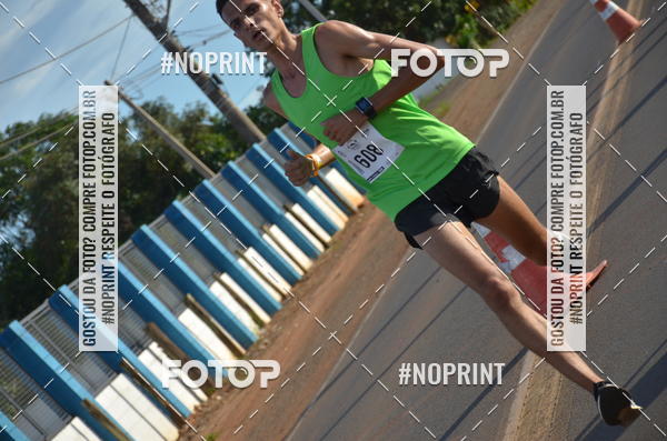 Buy your photos of the event1 Beer Run Expo guas on Fotop