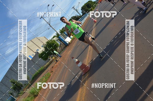 Buy your photos of the event1 Beer Run Expo guas on Fotop