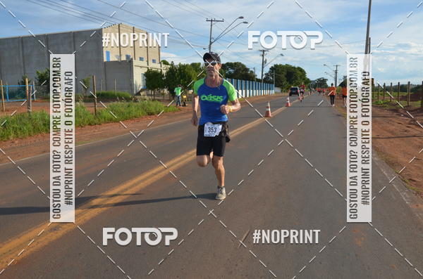 Buy your photos of the event1 Beer Run Expo guas on Fotop