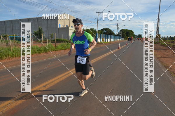Buy your photos of the event1 Beer Run Expo guas on Fotop