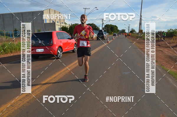 Buy your photos of the event1 Beer Run Expo guas on Fotop