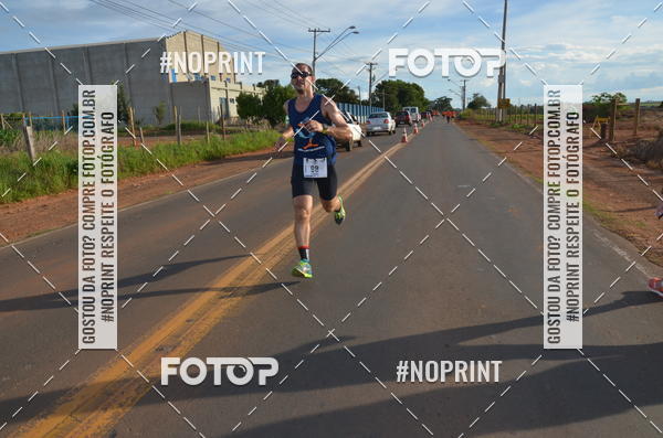 Buy your photos of the event1 Beer Run Expo guas on Fotop