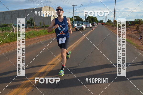 Buy your photos of the event1 Beer Run Expo guas on Fotop