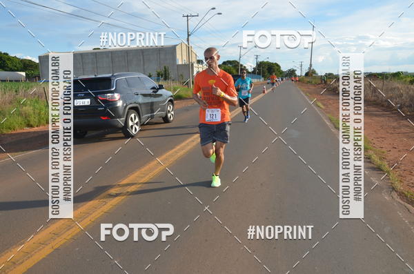 Buy your photos of the event1 Beer Run Expo guas on Fotop
