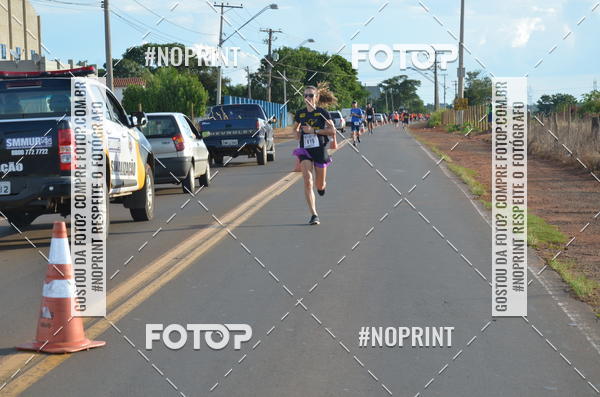 Buy your photos of the event1 Beer Run Expo guas on Fotop