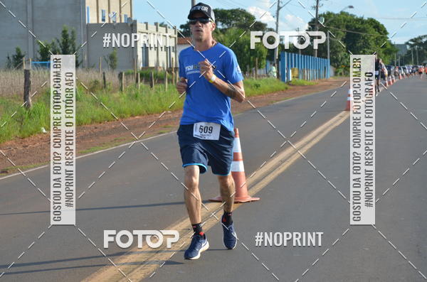 Buy your photos of the event1 Beer Run Expo guas on Fotop