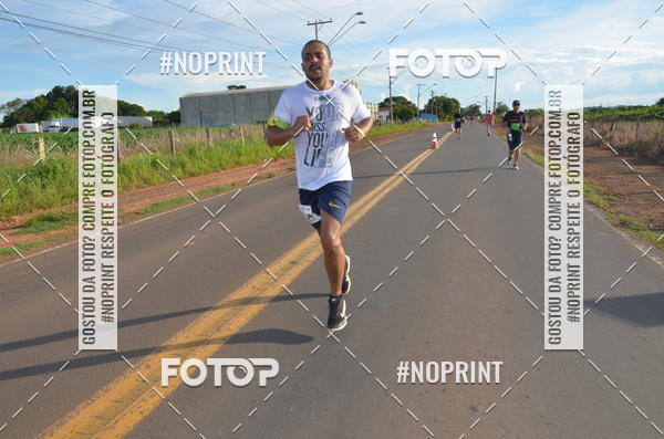 Buy your photos of the event1 Beer Run Expo guas on Fotop