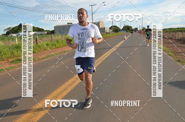 Buy your photos of the event1 Beer Run Expo guas on Fotop