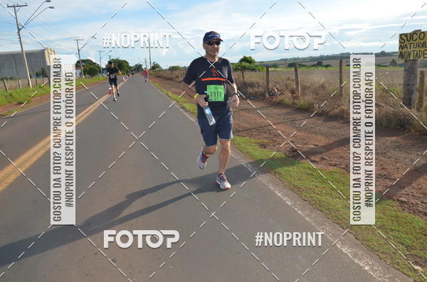 Buy your photos of the event1 Beer Run Expo guas on Fotop