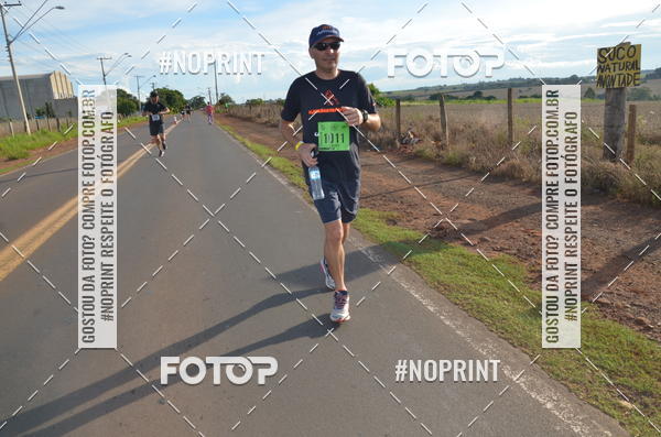 Buy your photos of the event1 Beer Run Expo guas on Fotop