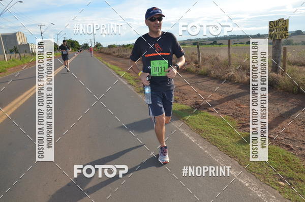Buy your photos of the event1 Beer Run Expo guas on Fotop