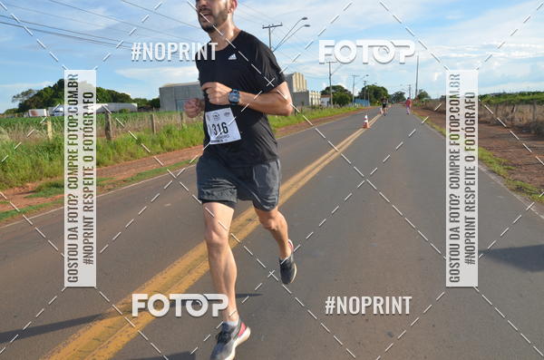 Buy your photos of the event1 Beer Run Expo guas on Fotop