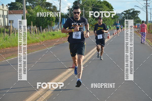 Buy your photos of the event1 Beer Run Expo guas on Fotop