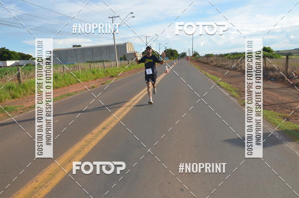 Buy your photos of the event1 Beer Run Expo guas on Fotop