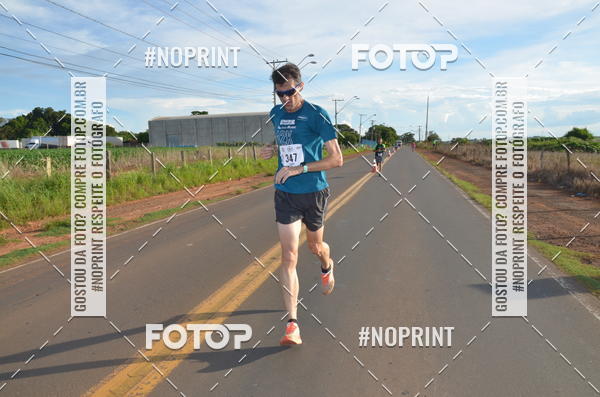 Buy your photos of the event1 Beer Run Expo guas on Fotop