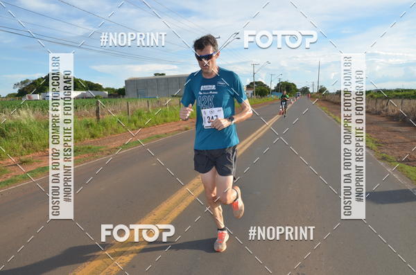 Buy your photos of the event1 Beer Run Expo guas on Fotop