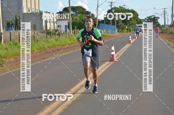 Buy your photos of the event1 Beer Run Expo guas on Fotop