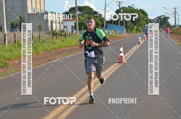 Buy your photos of the event1 Beer Run Expo guas on Fotop