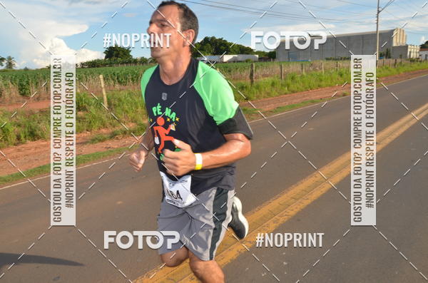 Buy your photos of the event1 Beer Run Expo guas on Fotop