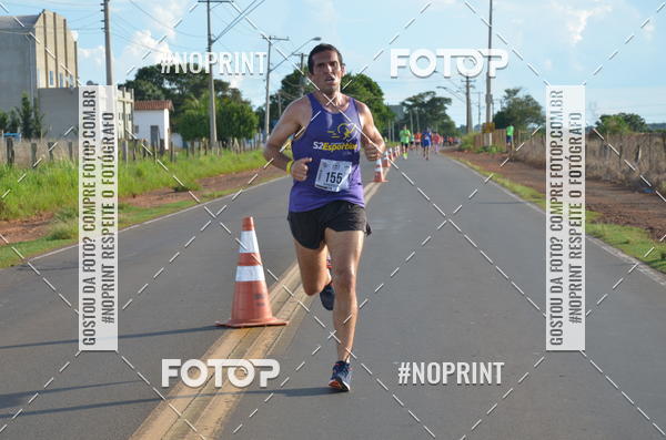 Buy your photos of the event1 Beer Run Expo guas on Fotop