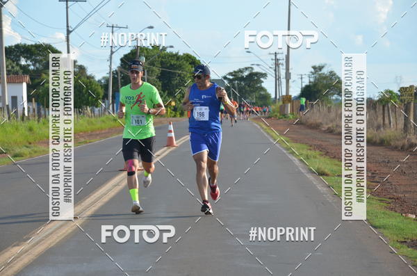 Buy your photos of the event1 Beer Run Expo guas on Fotop