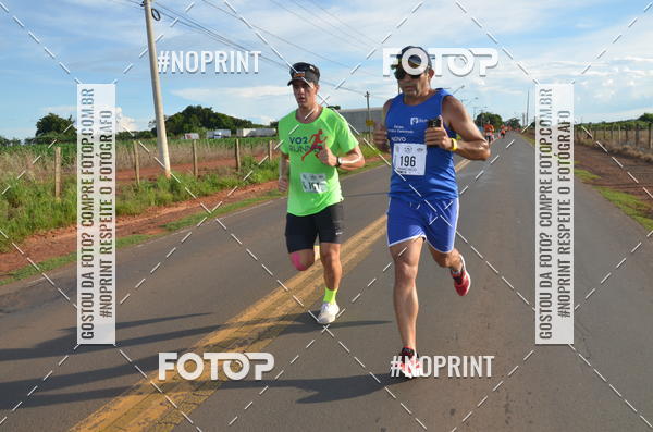 Buy your photos of the event1 Beer Run Expo guas on Fotop