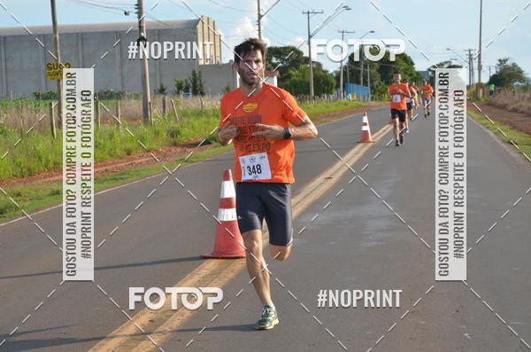 Buy your photos of the event1 Beer Run Expo guas on Fotop