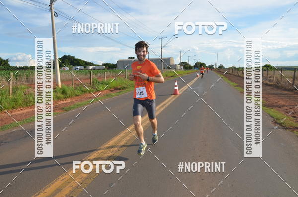 Buy your photos of the event1 Beer Run Expo guas on Fotop
