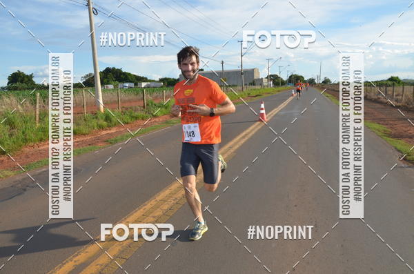 Buy your photos of the event1 Beer Run Expo guas on Fotop