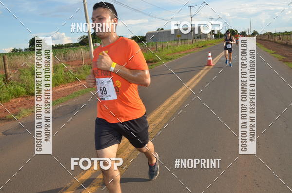 Buy your photos of the event1 Beer Run Expo guas on Fotop