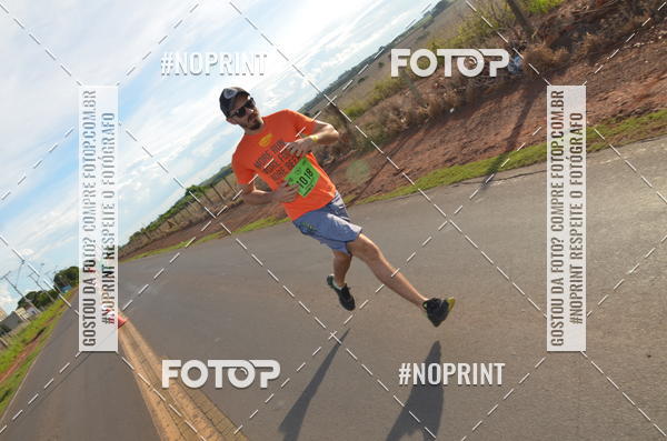 Buy your photos of the event1 Beer Run Expo guas on Fotop
