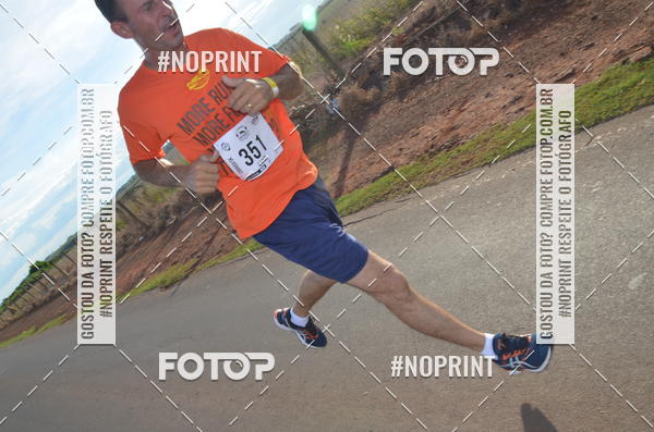 Buy your photos of the event1 Beer Run Expo guas on Fotop