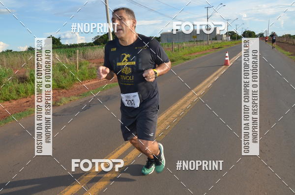 Buy your photos of the event1 Beer Run Expo guas on Fotop